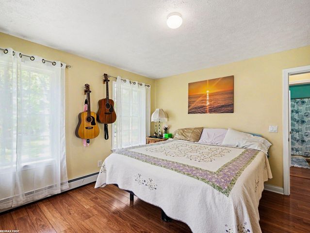 221 Frasier Boulevard, Harsens Island, MI 48028