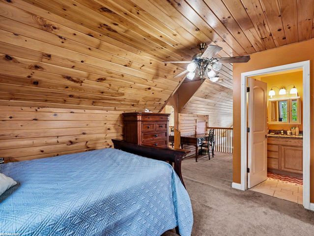 221 Frasier Boulevard, Harsens Island, MI 48028