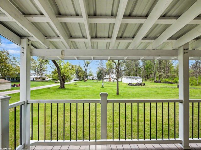 221 Frasier Boulevard, Harsens Island, MI 48028