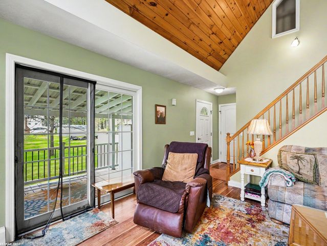 221 Frasier Boulevard, Harsens Island, MI 48028