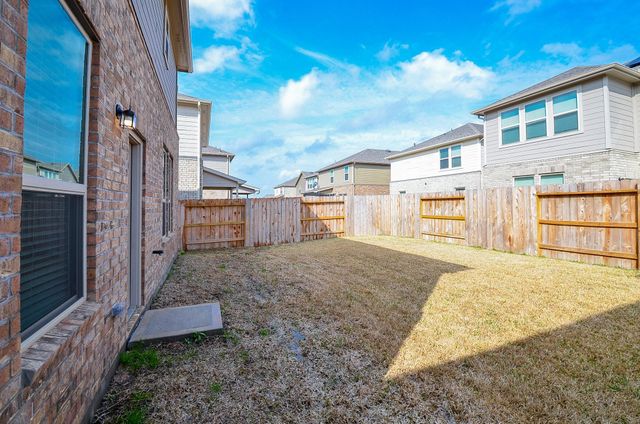 1004 Laguna Cove Drive, Katy, TX 77493