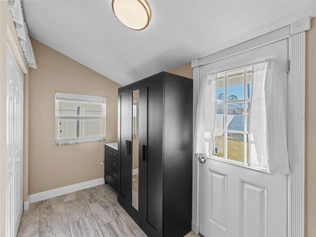 2924 W DEWEY STREET, Tampa, FL 33607