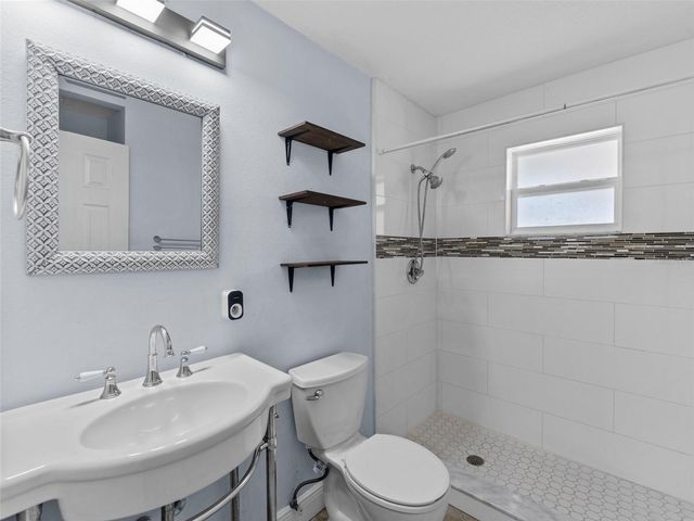 2924 W DEWEY STREET, Tampa, FL 33607