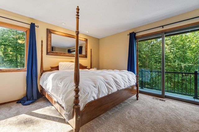 N1947 Forest Ridge DRIVE, La Crosse, WI 54601