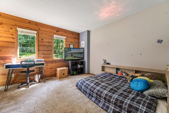 N1947 Forest Ridge DRIVE, La Crosse, WI 54601