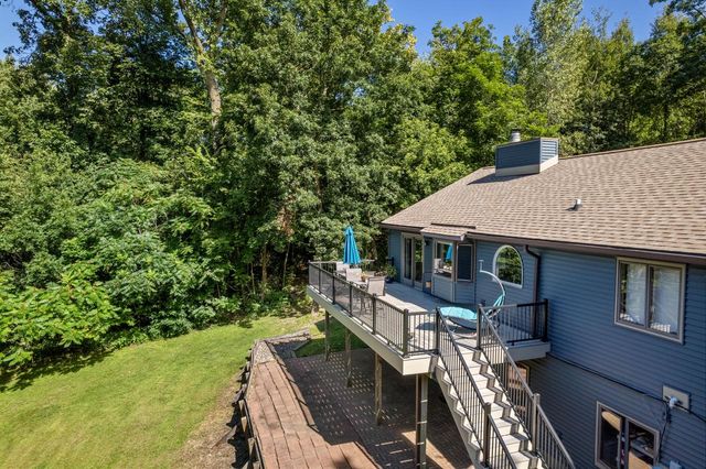 N1947 Forest Ridge DRIVE, La Crosse, WI 54601