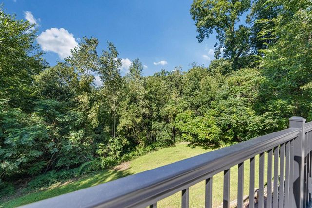 N1947 Forest Ridge DRIVE, La Crosse, WI 54601