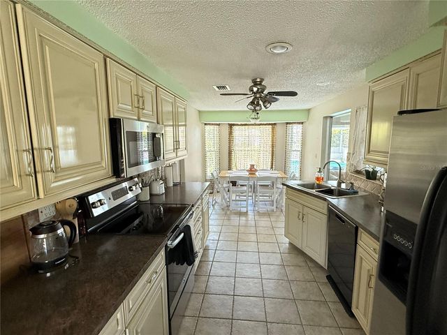 318 VENICE EAST BOULEVARD, Venice, FL 34293
