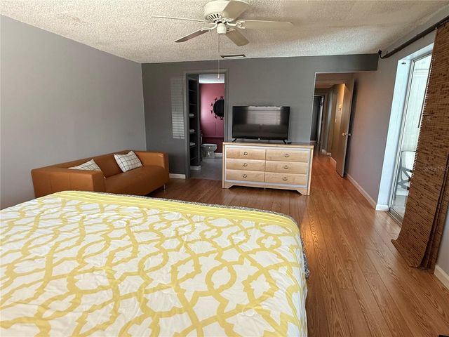 318 VENICE EAST BOULEVARD, Venice, FL 34293