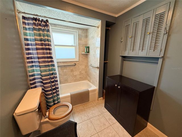 318 VENICE EAST BOULEVARD, Venice, FL 34293