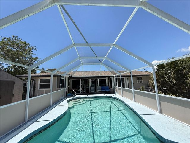 318 VENICE EAST BOULEVARD, Venice, FL 34293
