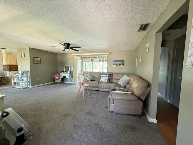 318 VENICE EAST BOULEVARD, Venice, FL 34293