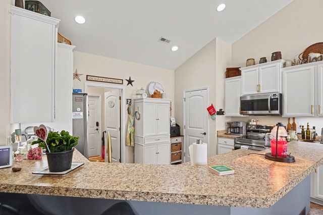 206 Oak Landing Dr., Conway, SC 29527