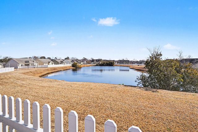 206 Oak Landing Dr., Conway, SC 29527