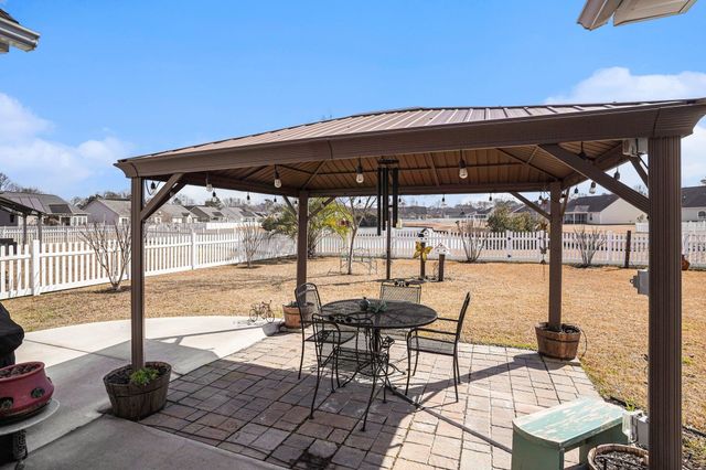 206 Oak Landing Dr., Conway, SC 29527