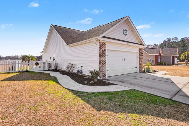 206 Oak Landing Dr., Conway, SC 29527