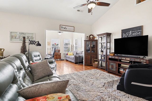 206 Oak Landing Dr., Conway, SC 29527