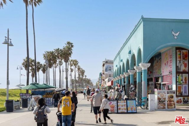 17 N Venice Boulevard, Venice (los Angeles), CA 90291