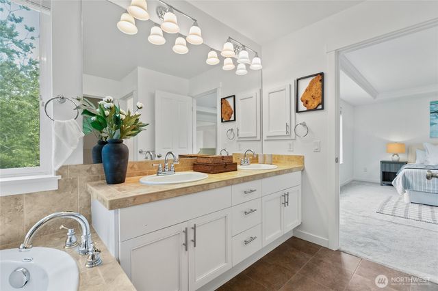 254 Elma Court NE, Renton, WA 98059