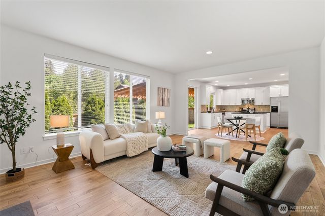 254 Elma Court NE, Renton, WA 98059