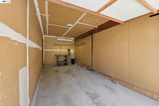 14615 Doolittle Dr, San Leandro, CA 94577