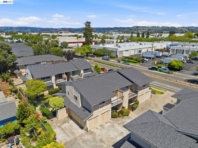 14615 Doolittle Dr, San Leandro, CA 94577