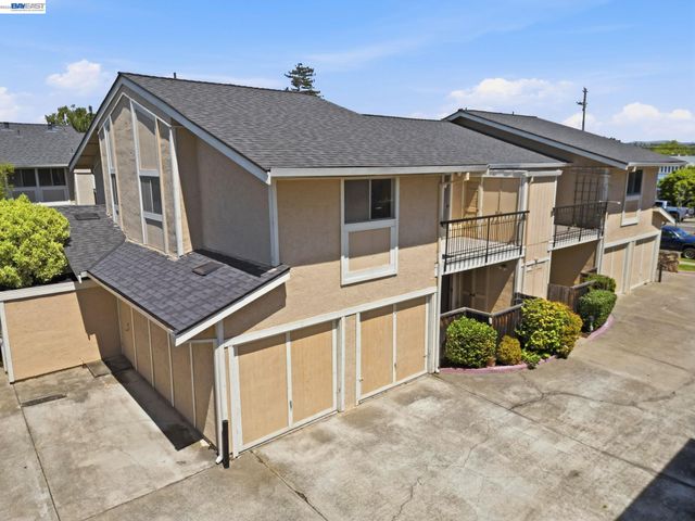 14615 Doolittle Dr, San Leandro, CA 94577