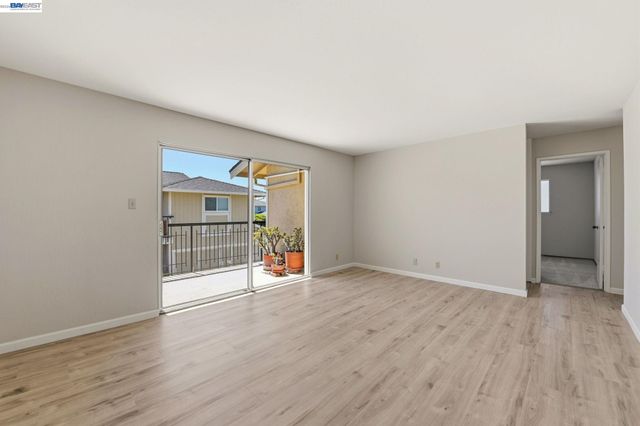 14615 Doolittle Dr, San Leandro, CA 94577
