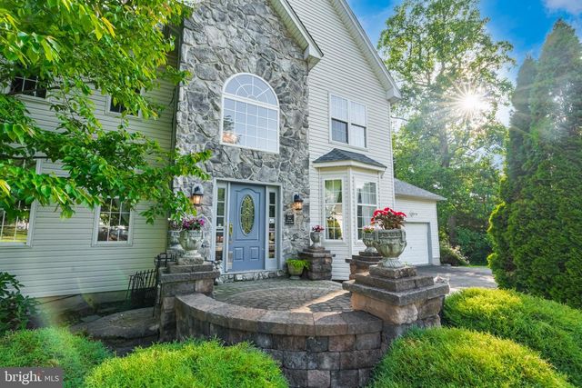 26 HUNTERS RUN RUN, Pottstown, PA 19464