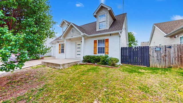 156 Dreville Dr, La Vergne, TN 37086