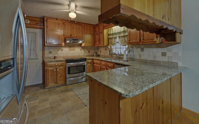 7386 Belton Bridge Road, Lula, GA 30554