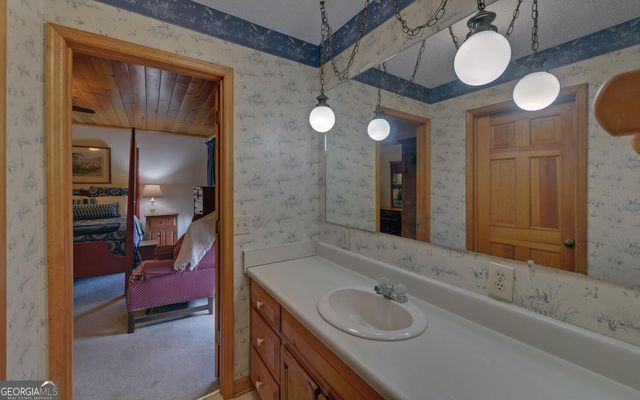 7386 Belton Bridge Road, Lula, GA 30554