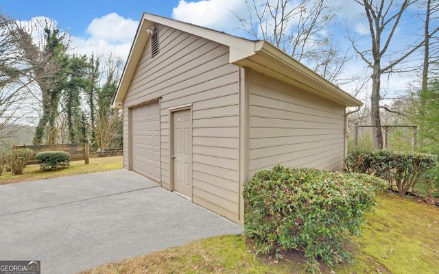 7386 Belton Bridge Road, Lula, GA 30554