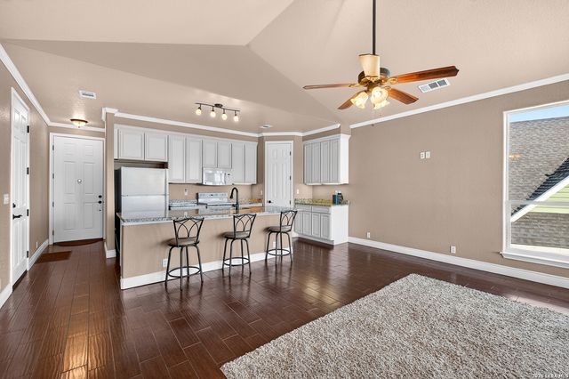 628 Cloud Top, Canyon Lake, TX 78133