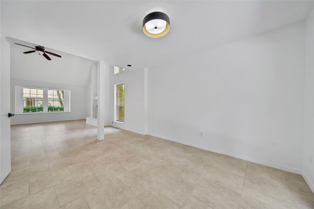 43 E Lance Leaf Road, The Woodlands, TX 77381