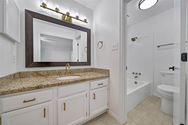 43 E Lance Leaf Road, The Woodlands, TX 77381