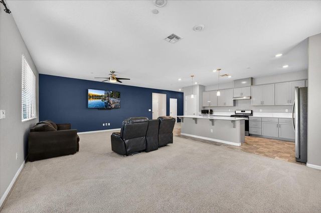 1442 Encantada Avenue, Madera, CA 93637