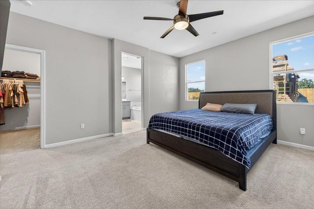 1442 Encantada Avenue, Madera, CA 93637