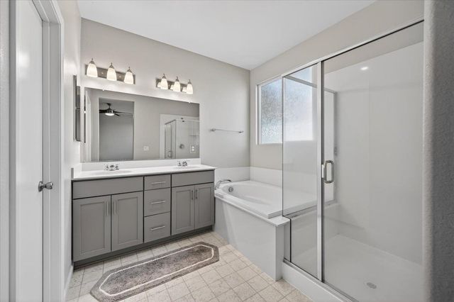 1442 Encantada Avenue, Madera, CA 93637