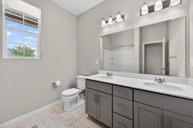 1442 Encantada Avenue, Madera, CA 93637