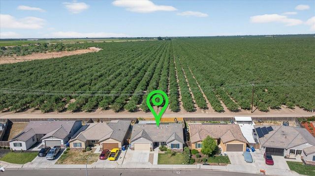 1442 Encantada Avenue, Madera, CA 93637