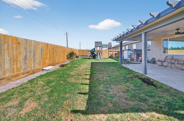 1442 Encantada Avenue, Madera, CA 93637