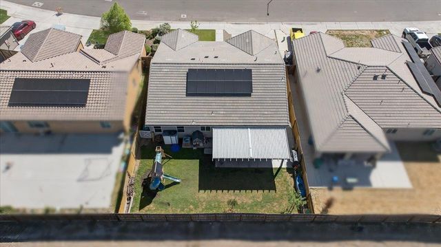 1442 Encantada Avenue, Madera, CA 93637