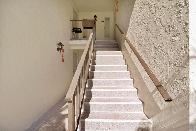 1013 Green Pine Boulevard C2, West Palm Beach, FL 33409