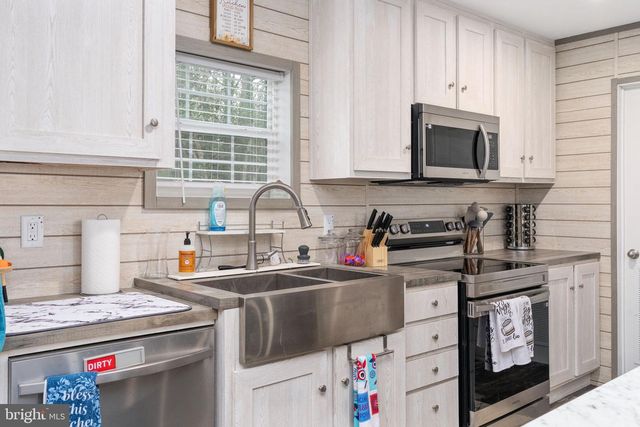 29373 WESTWARD LN, Doswell, VA 23047