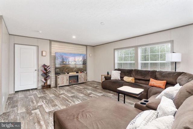 29373 WESTWARD LN, Doswell, VA 23047