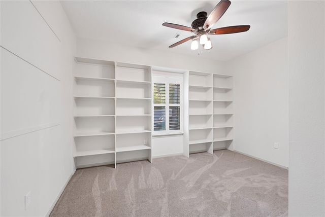 12134 Rainy Oaks Drive, Magnolia, TX 77354