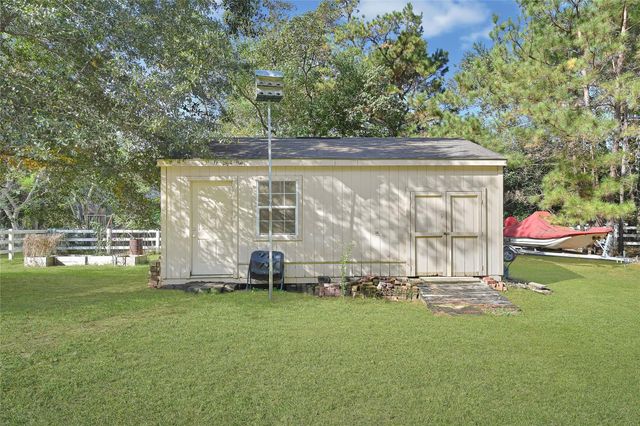 12134 Rainy Oaks Drive, Magnolia, TX 77354