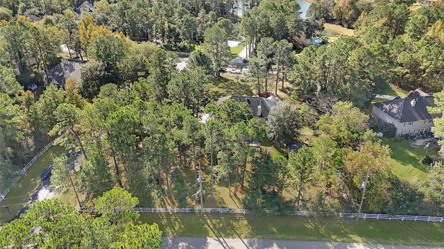 12134 Rainy Oaks Drive, Magnolia, TX 77354