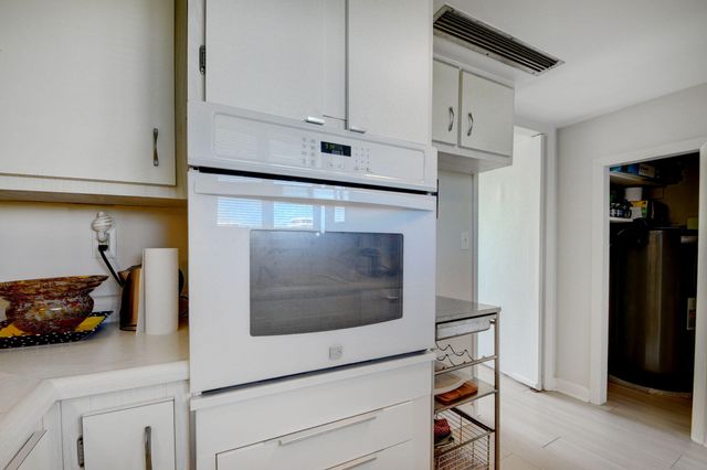 2505 S Ocean Boulevard 403, Palm Beach, FL 33480